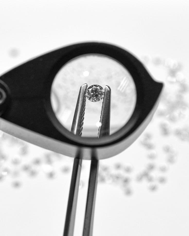Lab-Grown Diamond Buying Guide: The 4Cs Explained